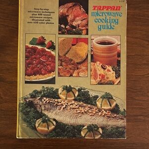 Microwave Cooking Guide - Yellow Cover